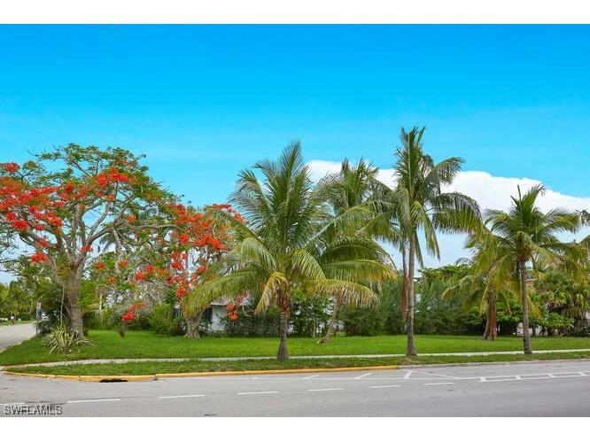 285 10th Avenue S Naples FL 34102 223046293 image1