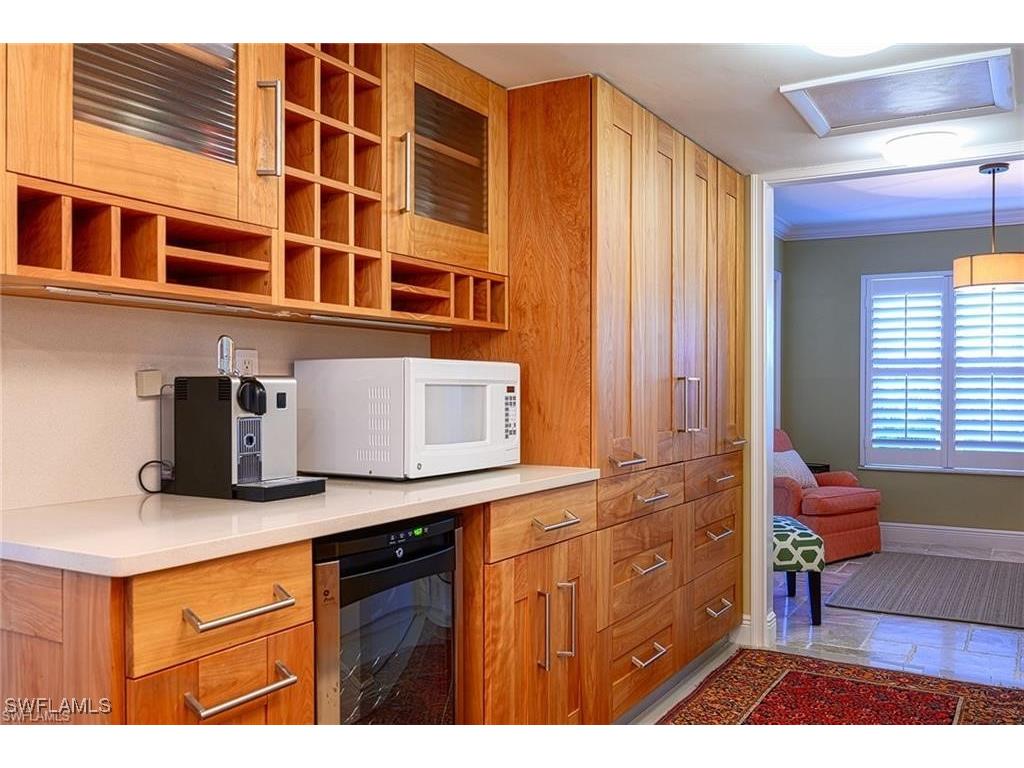 285 5th Avenue S #2B Naples FL 34102 225027709 image9