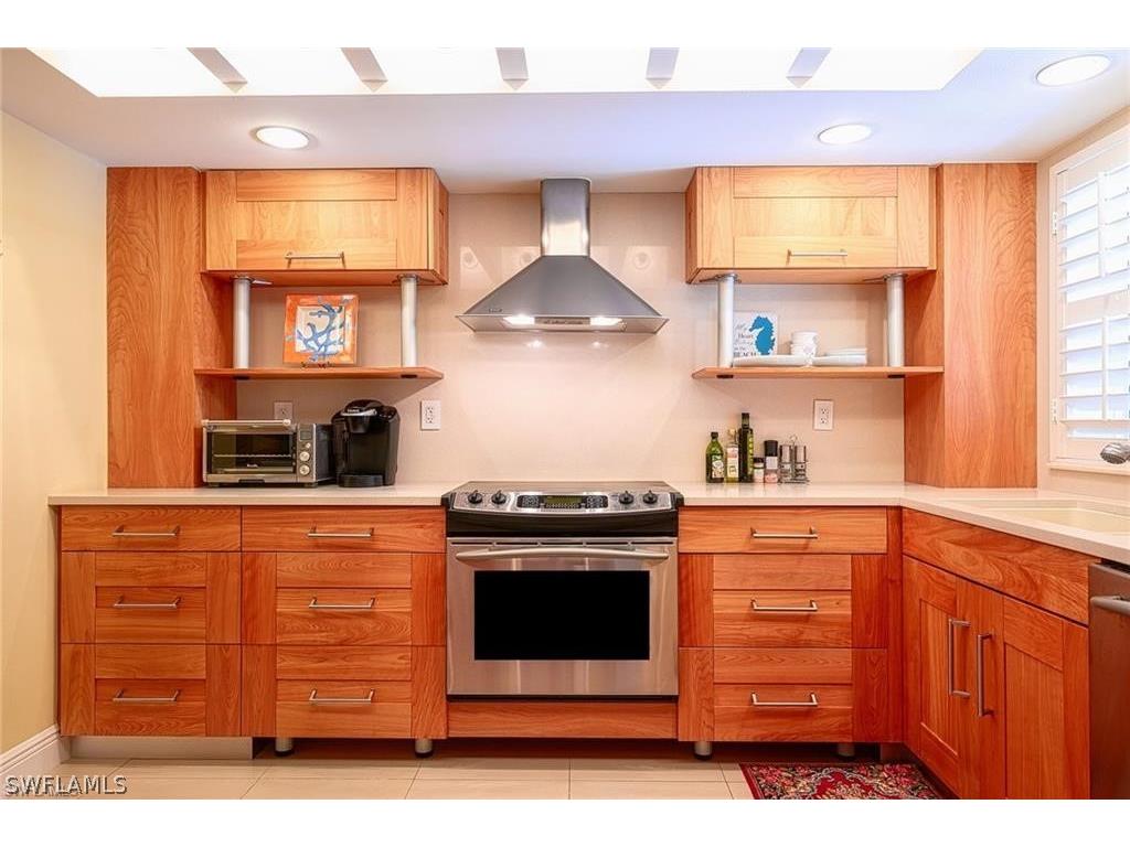 285 5th Avenue S #2B Naples FL 34102 226009654 image6