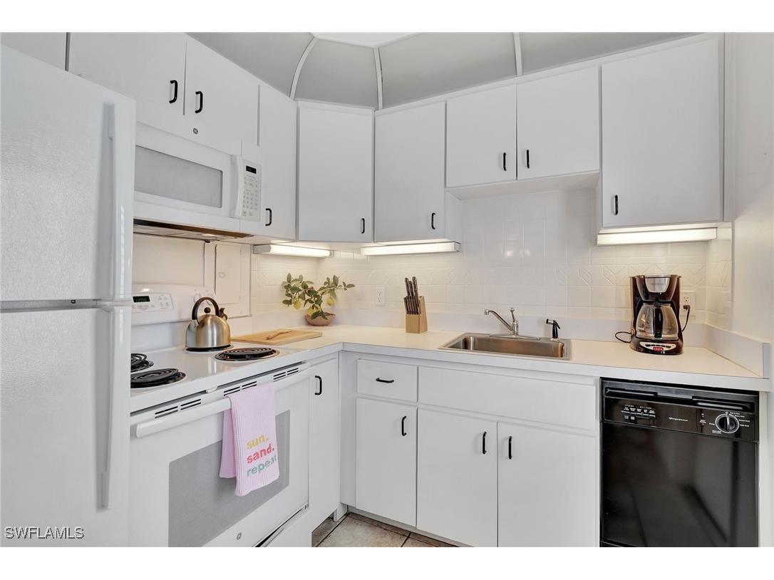 285 8th Avenue S #285 Naples FL 34102 225071541 image2