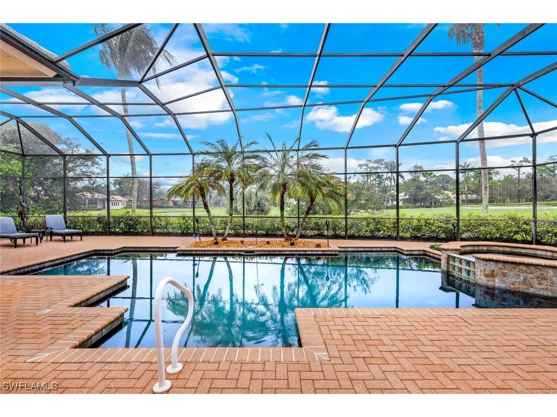 285 Charleston Court Naples FL 34110 223093979 image1