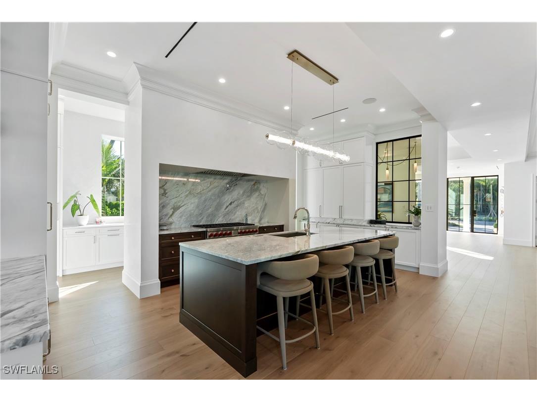 285 Central Avenue Naples FL 34102 225073939 image12