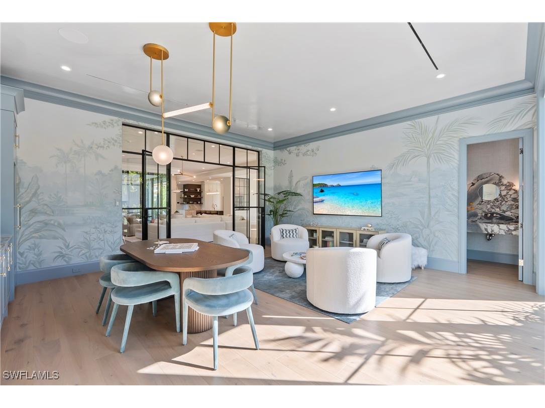 285 Central Avenue Naples FL 34102 225073939 image15