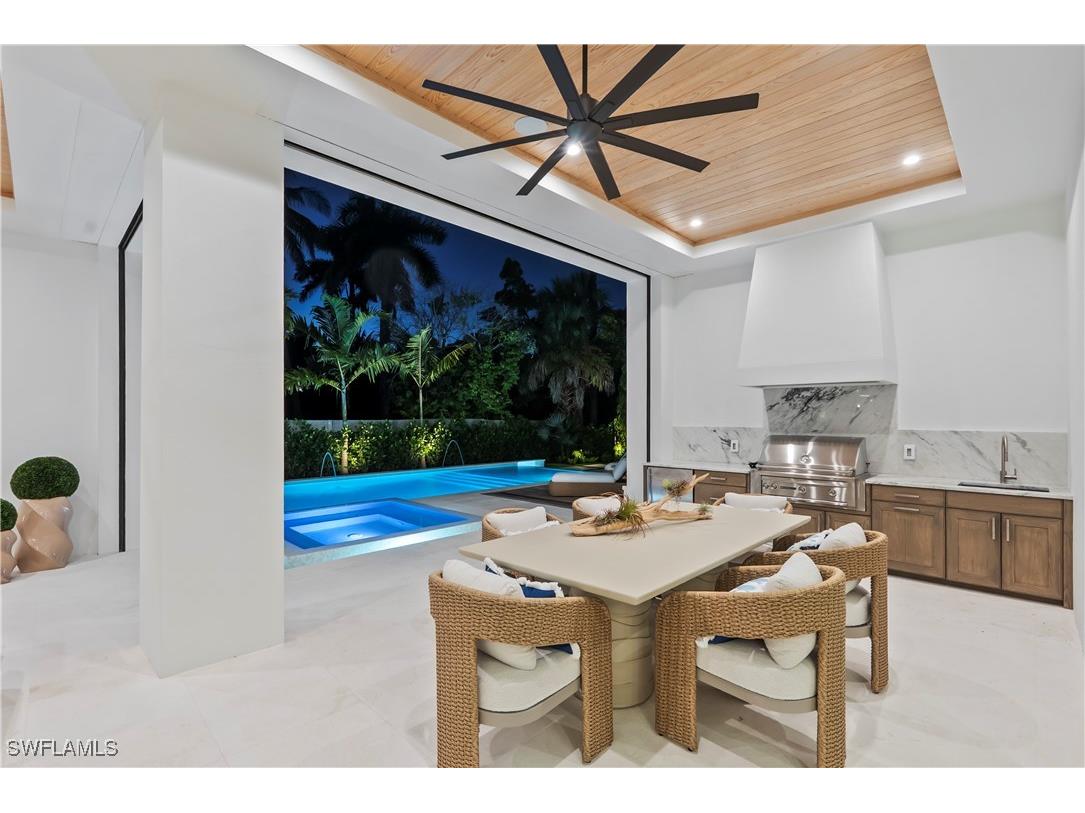 285 Central Avenue Naples FL 34102 225073939 image35