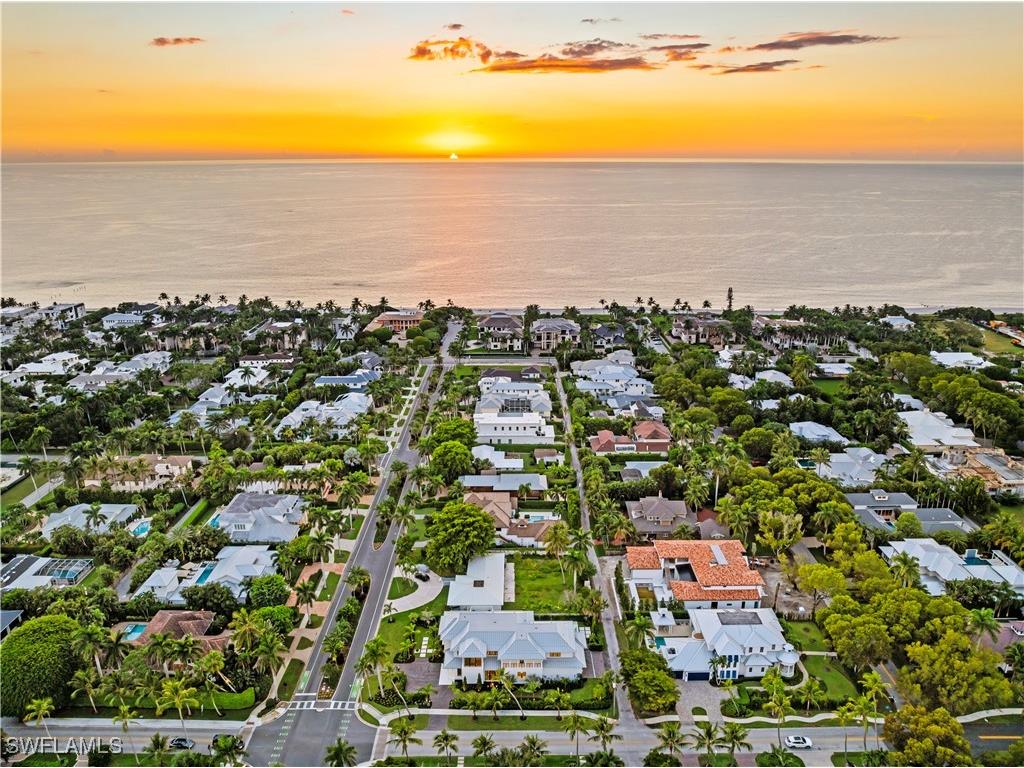 285 Central Avenue Naples FL 34102 225073939 image39