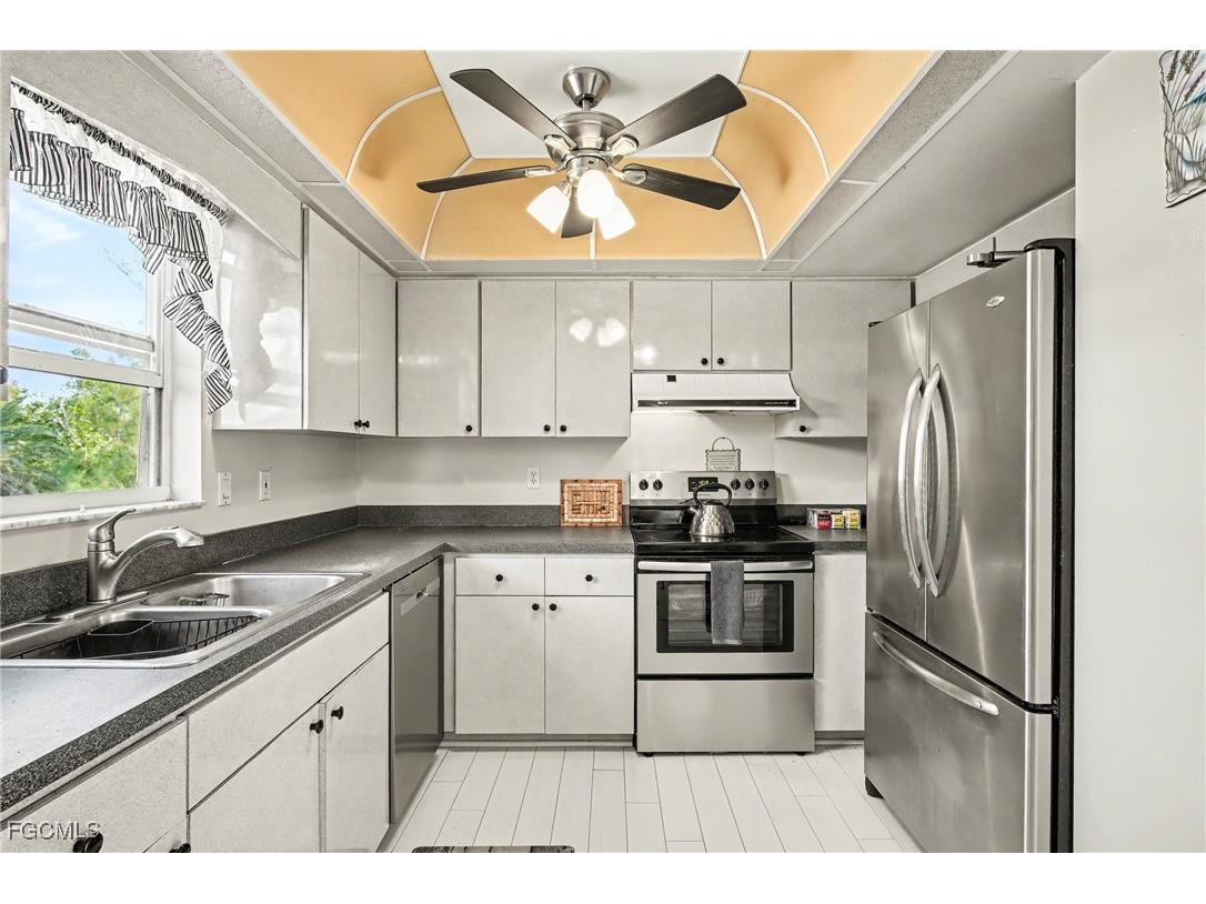 285 Dundee Road Fort Myers Beach FL 33931 2025026211 image14