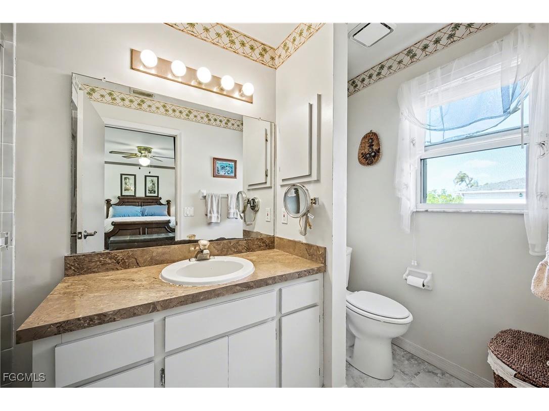 285 Dundee Road Fort Myers Beach FL 33931 2025026211 image18