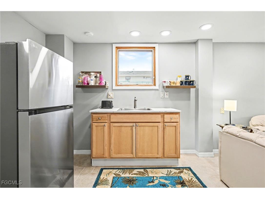 285 Dundee Road Fort Myers Beach FL 33931 2025026211 image23