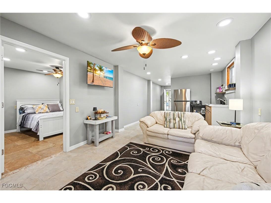 285 Dundee Road Fort Myers Beach FL 33931 2025026211 image26