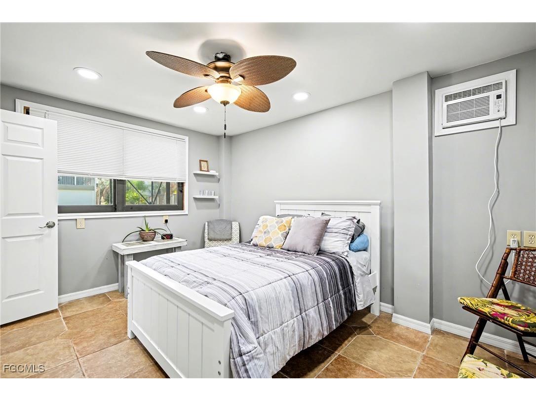 285 Dundee Road Fort Myers Beach FL 33931 2025026211 image28