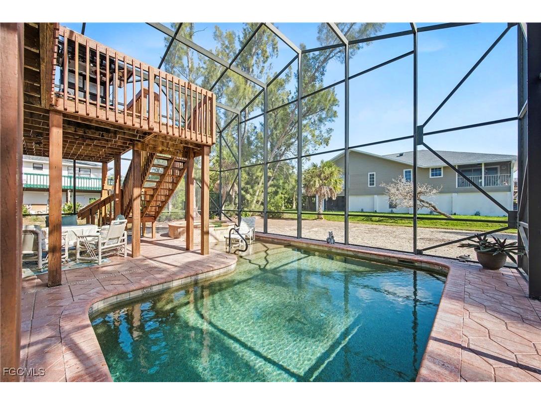 285 Dundee Road Fort Myers Beach FL 33931 2025026211 image6