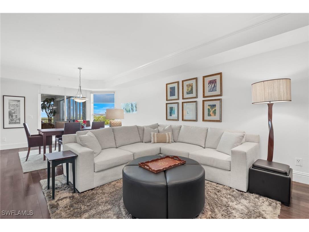 285 Grande Way #404 Naples FL 34110 225073619 image7