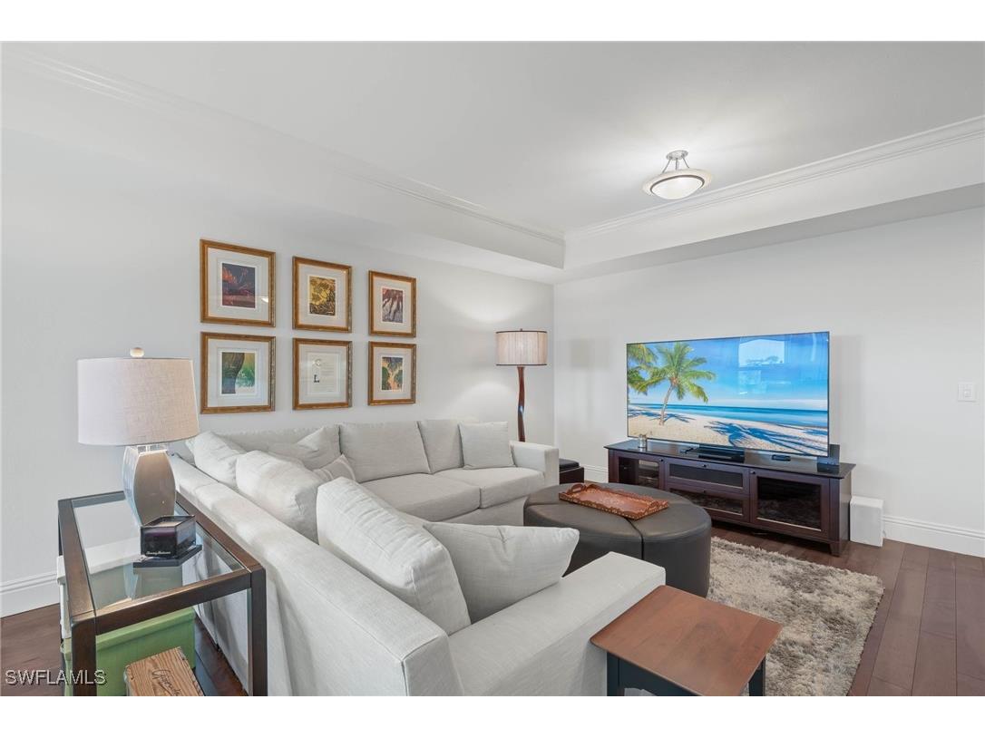 285 Grande Way #404 Naples FL 34110 225073619 image8