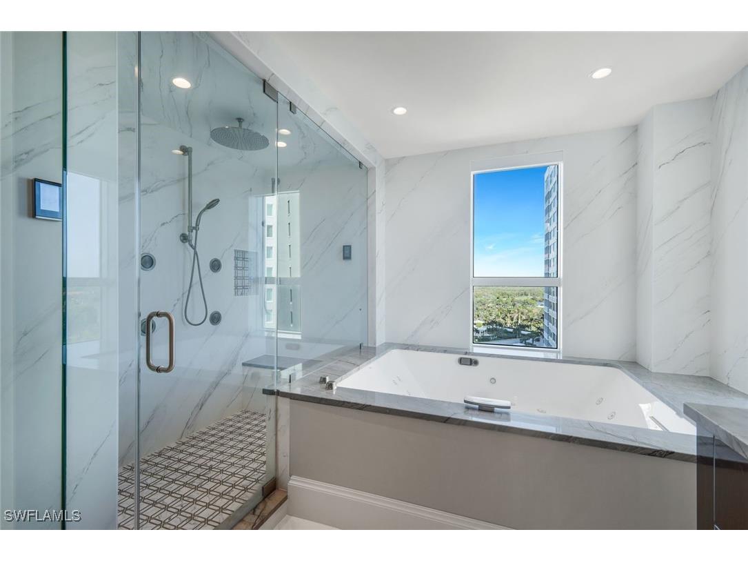 285 Grande Way #1006 Naples FL 34110 226002624 image11