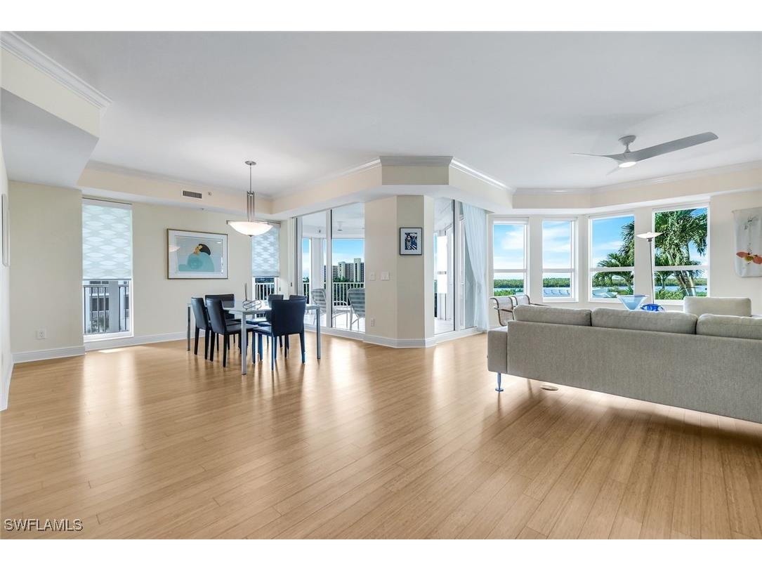 285 Grande Way #401 Naples FL 34110 225078383 image12