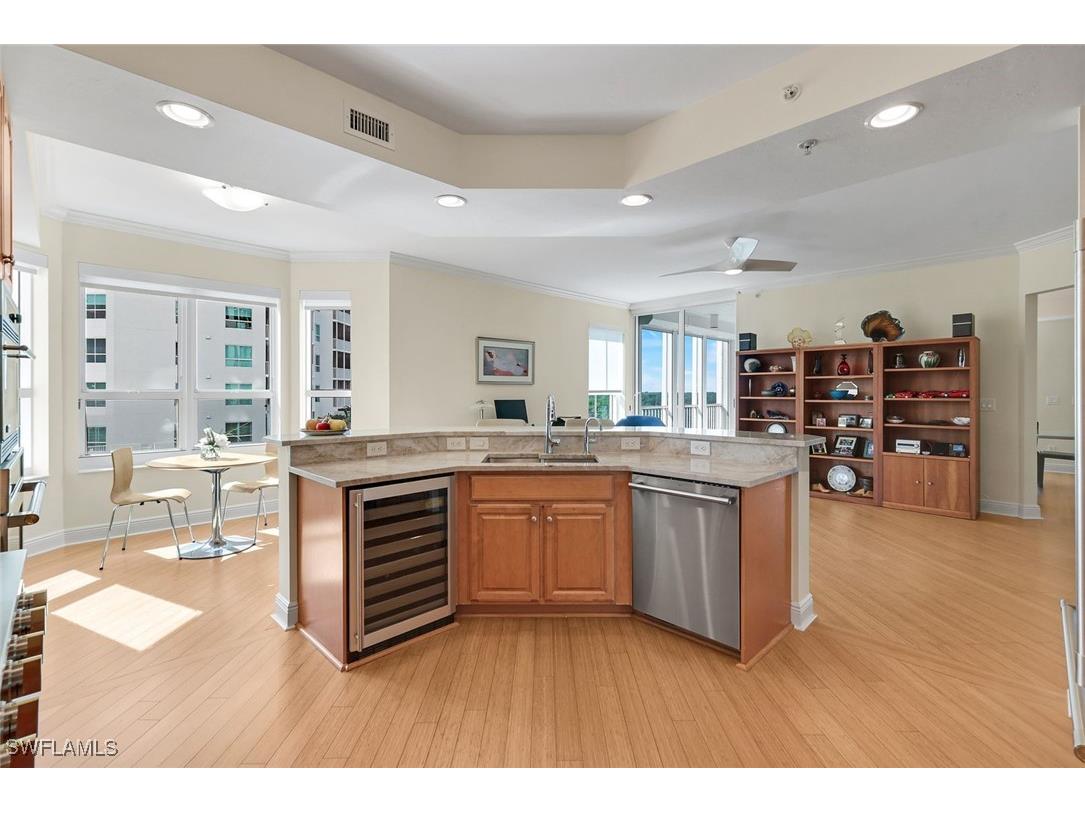 285 Grande Way #401 Naples FL 34110 225078383 image15