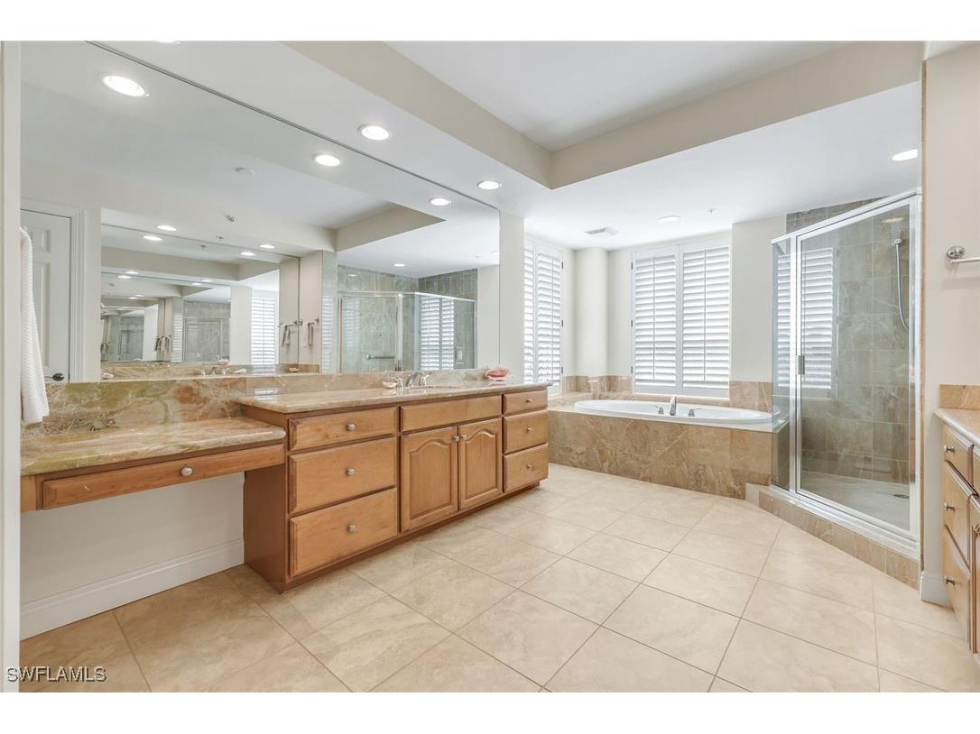 285 Grande Way #401 Naples FL 34110 225078383 image26