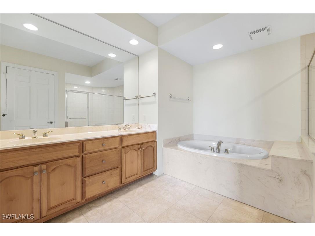 285 Grande Way #401 Naples FL 34110 225078383 image29