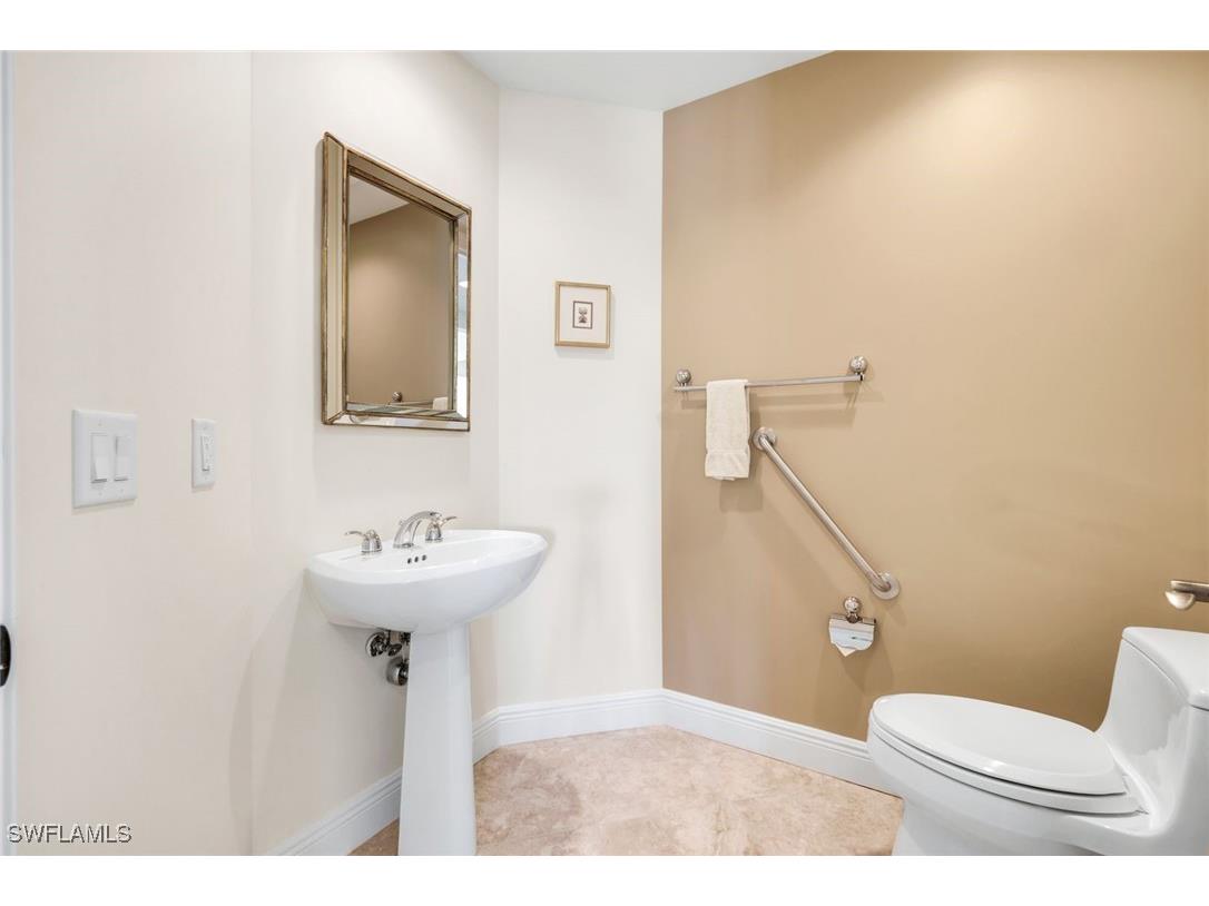 285 Grande Way #401 Naples FL 34110 225078383 image35
