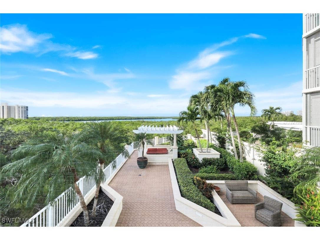 285 Grande Way #401 Naples FL 34110 225078383 image40