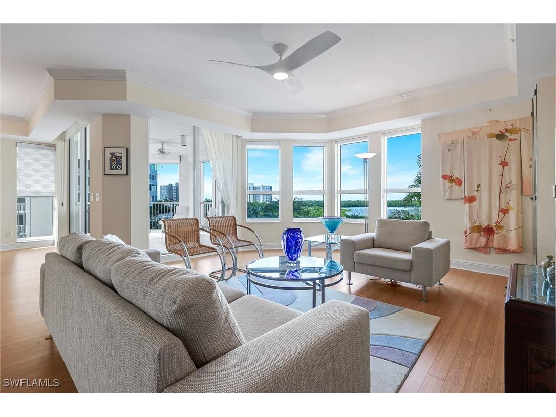 285 Grande Way #401 Naples FL 34110 225078383 image8