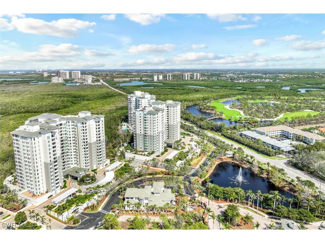 285 Grande Way #402 Naples FL 34110 222076442 image1