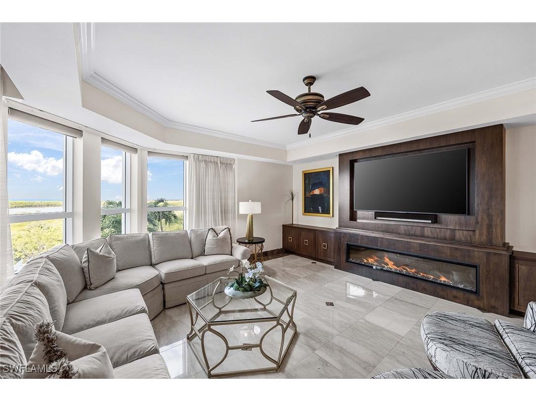 285 Grande Way #501 Naples FL 34110 226005228 image1