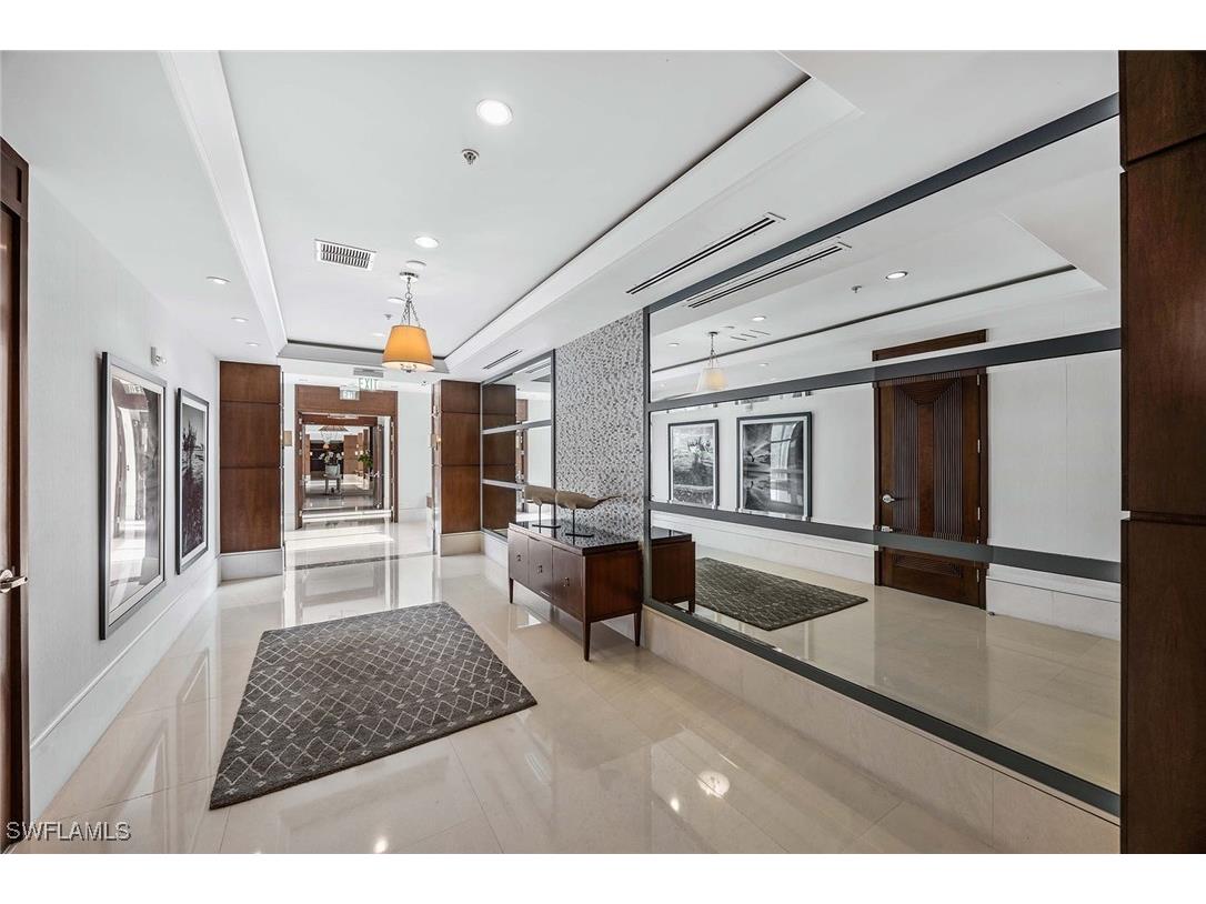 285 Grande Way #501 Naples FL 34110 226005228 image6