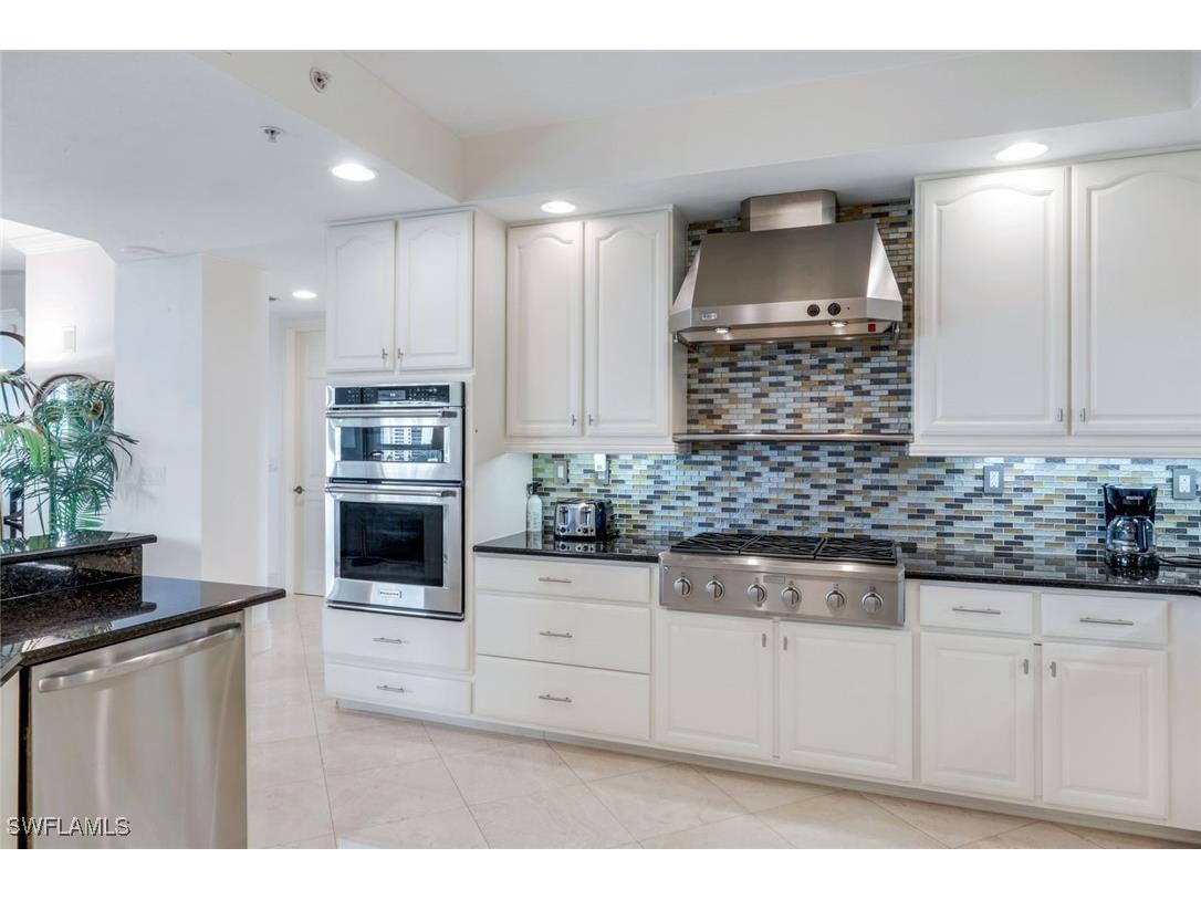 285 Grande Way #503 Naples FL 34110 225060912 image12