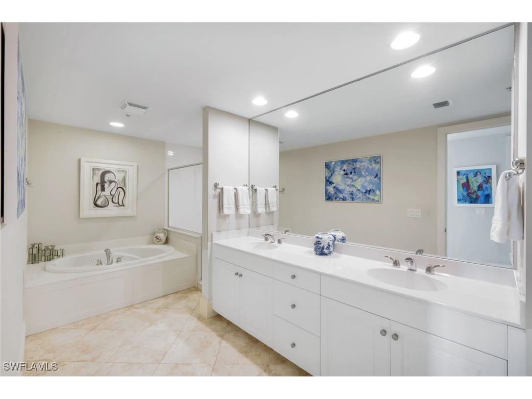 285 Grande Way #503 Naples FL 34110 225060912 image26