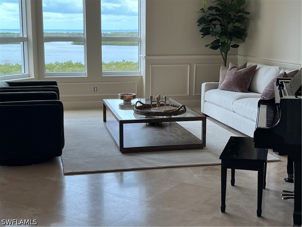 285 Grande Way #701 Naples FL 34110 226013107 image1