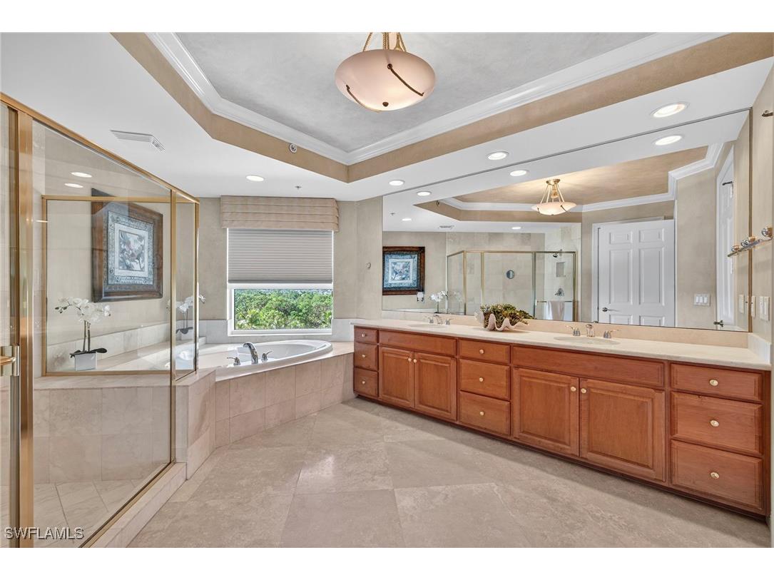 285 Grande Way #705 Naples FL 34110 225032710 image15