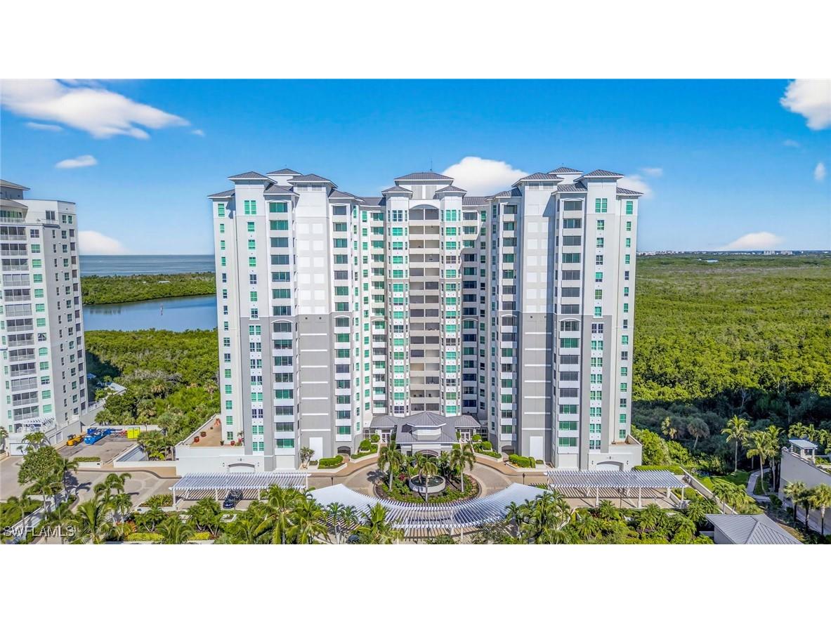 285 Grande Way #705 Naples FL 34110 225072404 image1