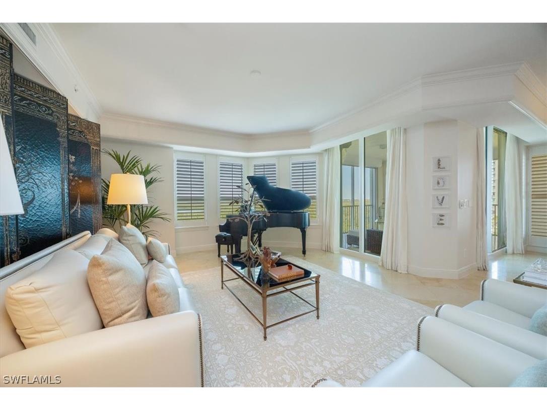 285 Grande Way #706 Naples FL 34110 226012141 image1