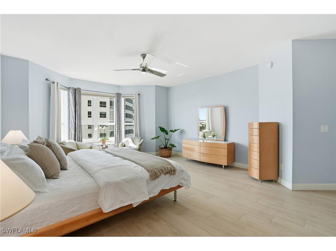 285 Grande Way #801 Naples FL 34110 225076887 image18