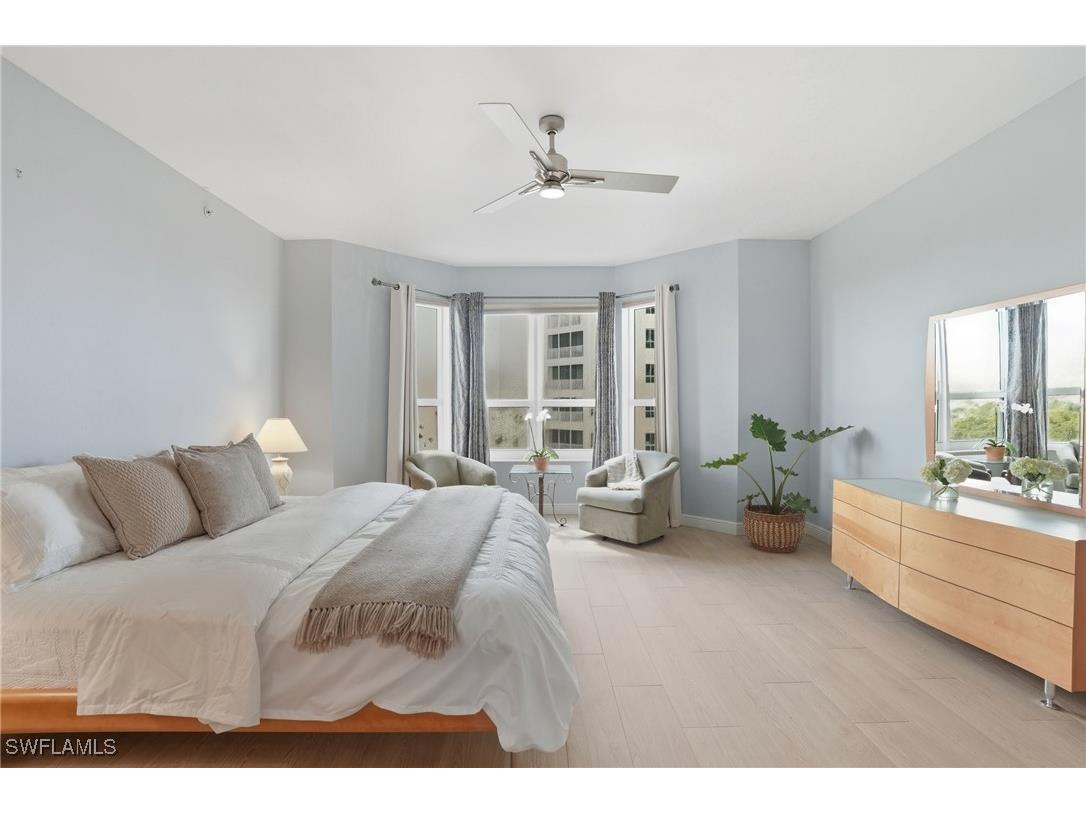 285 Grande Way #801 Naples FL 34110 225076887 image19