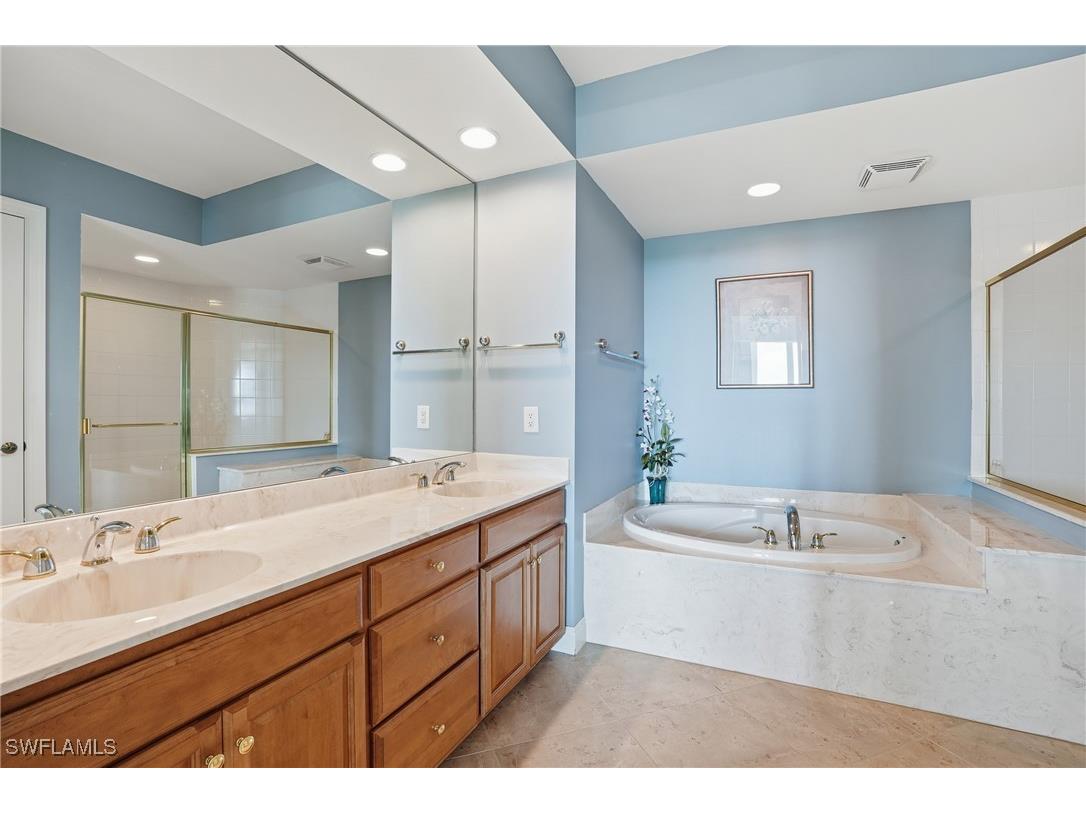 285 Grande Way #801 Naples FL 34110 225076887 image25