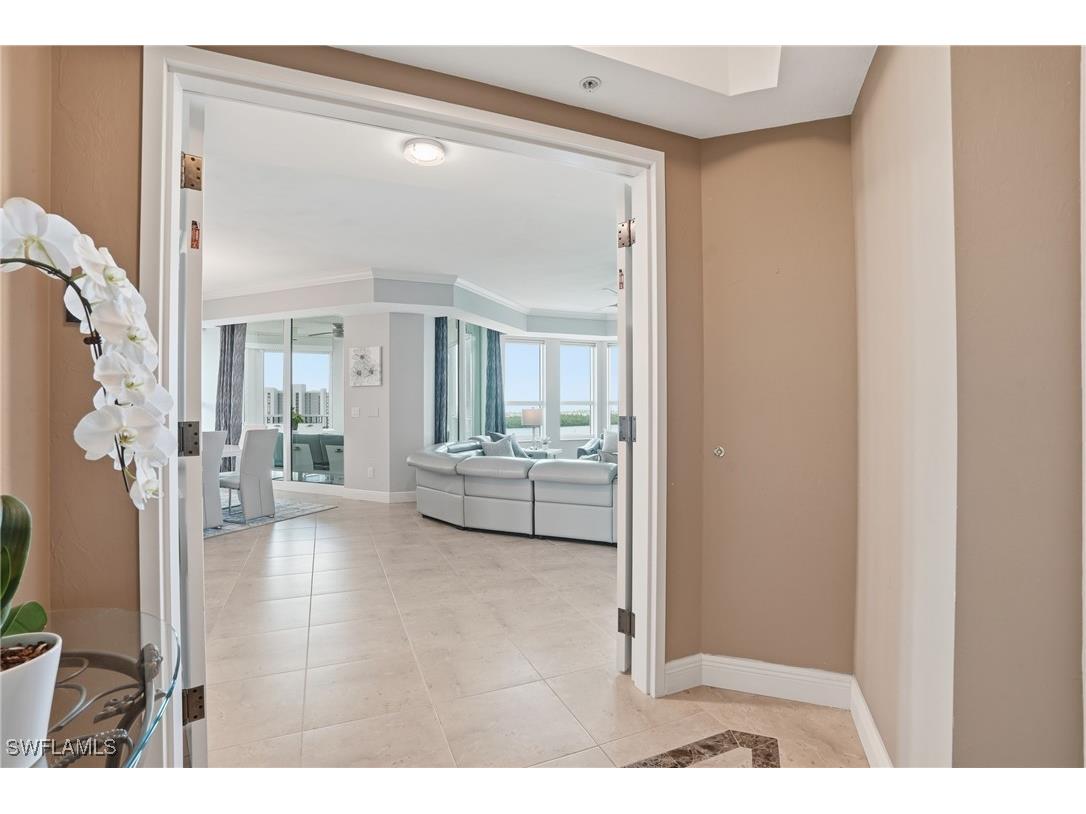 285 Grande Way #801 Naples FL 34110 225076887 image3