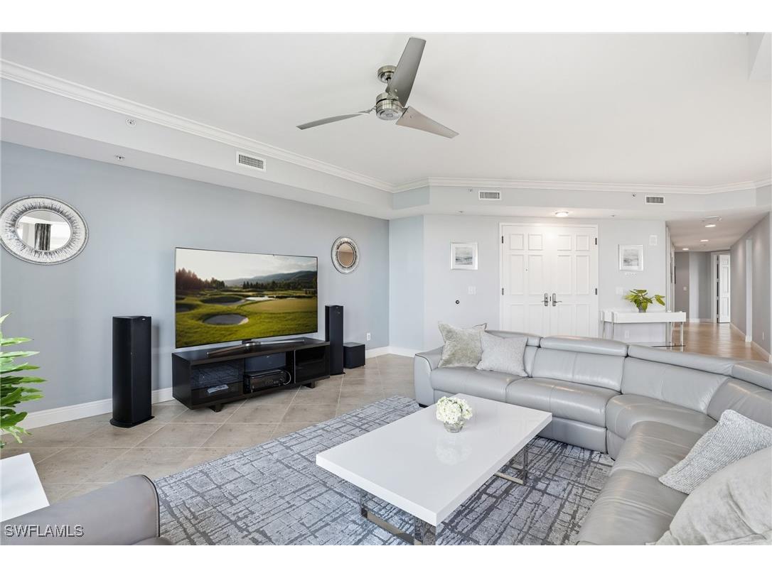 285 Grande Way #801 Naples FL 34110 225076887 image7