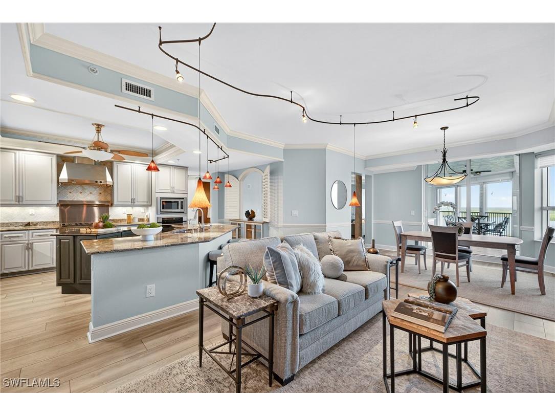 285 Grande Way #804 Naples FL 34110 225073709 image11