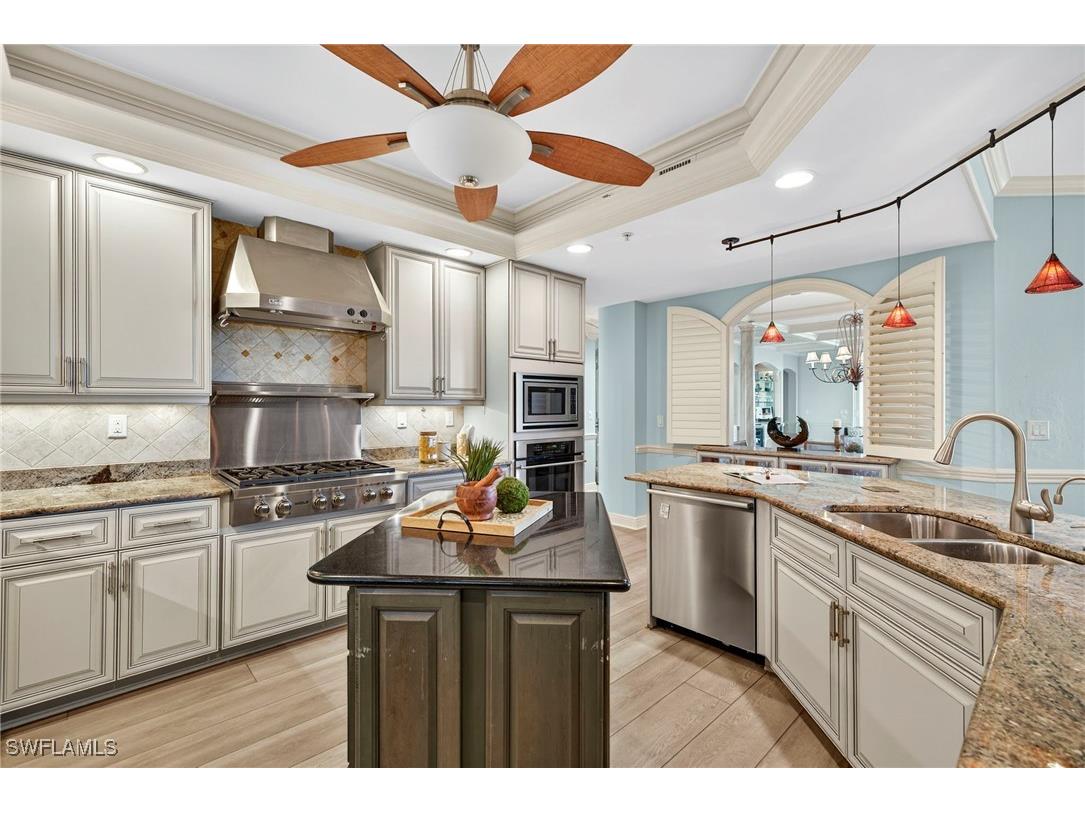 285 Grande Way #804 Naples FL 34110 225073709 image15