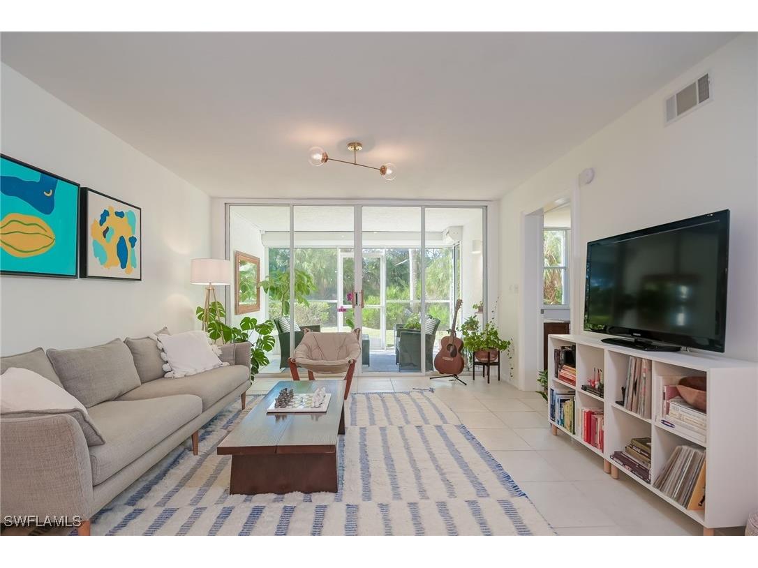 285 Naples Cove Drive #1103 Naples FL 34110 225074075 image1