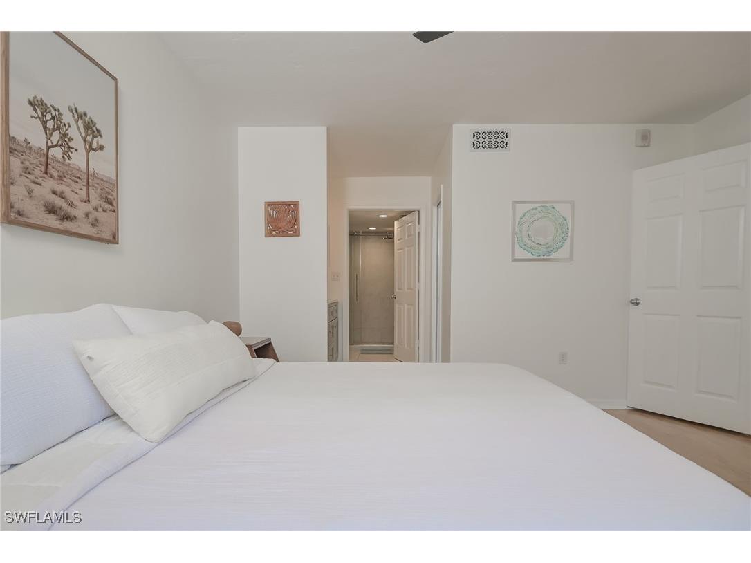 285 Naples Cove Drive #1103 Naples FL 34110 225074075 image12