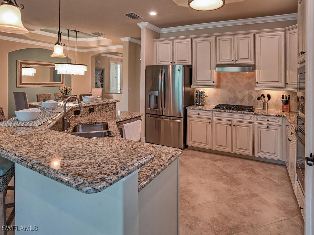 2850 Aviamar Circle Naples FL 34114 225067869 image8