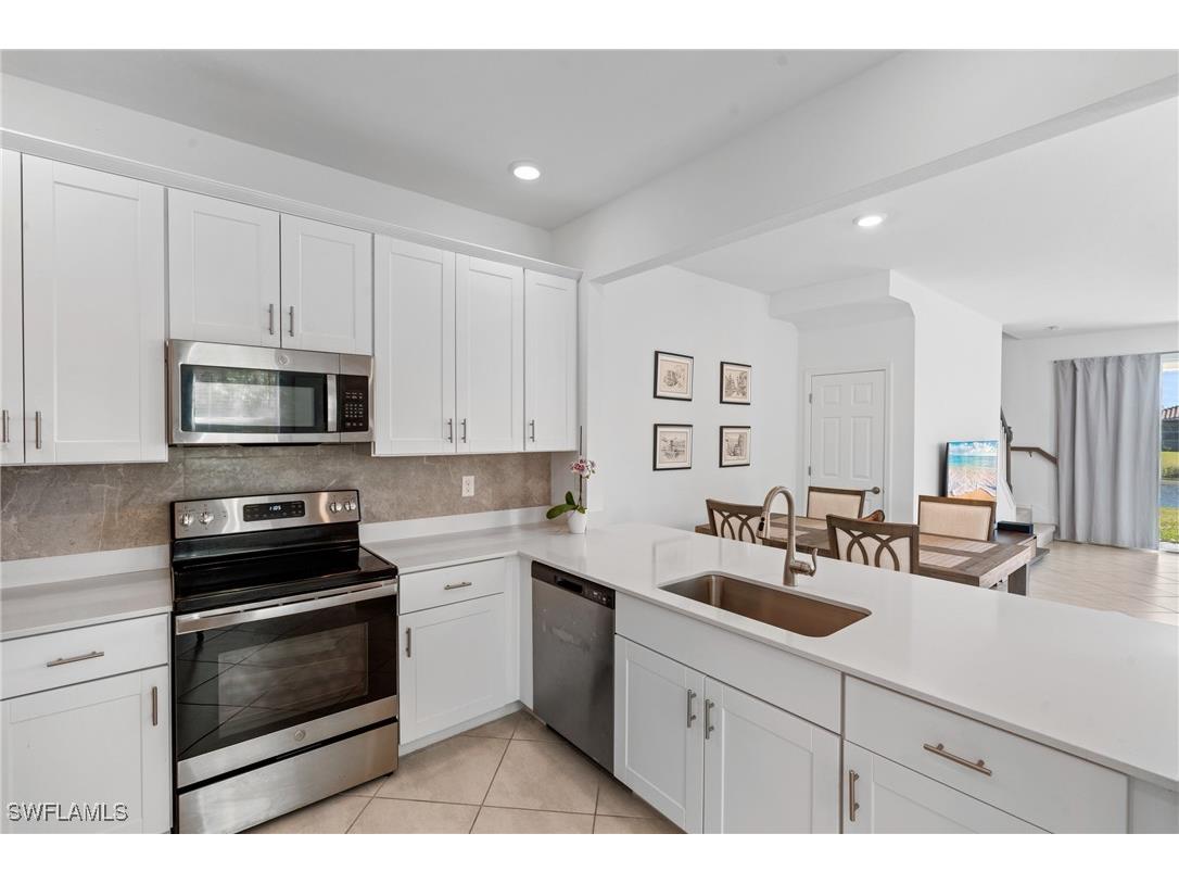 2850 Blossom Way Naples FL 34120 225073921 image17