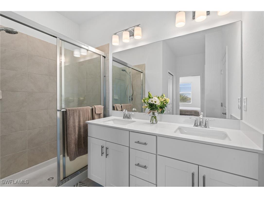 2850 Blossom Way Naples FL 34120 225073921 image20