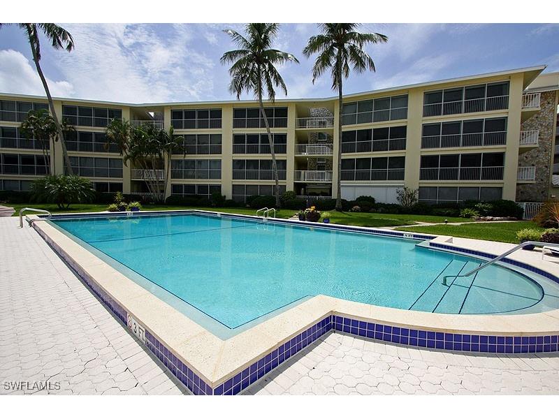 2850 Gulf Shore Boulevard N #102 Naples FL 34103 225061861 image20
