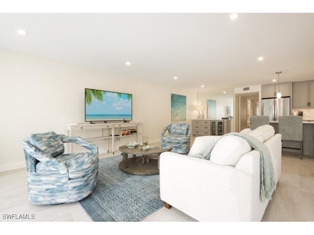 2850 Gulf Shore Boulevard N #102 Naples FL 34103 225061861 image4