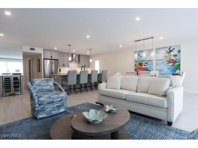 2850 Gulf Shore Boulevard N #102 Naples FL 34103 225061861 image5
