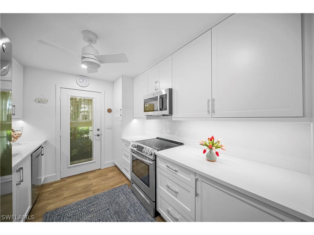 2850 Gulf Shore Boulevard N #108 Naples FL 34103 226008551 image18